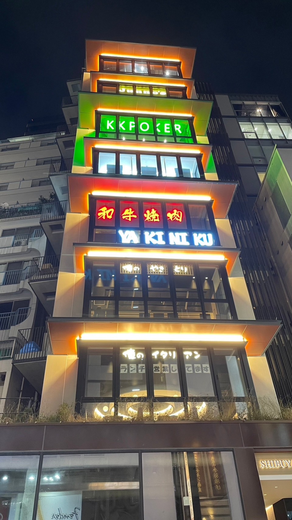 KKLIVE POKER SHIBUYA building neon